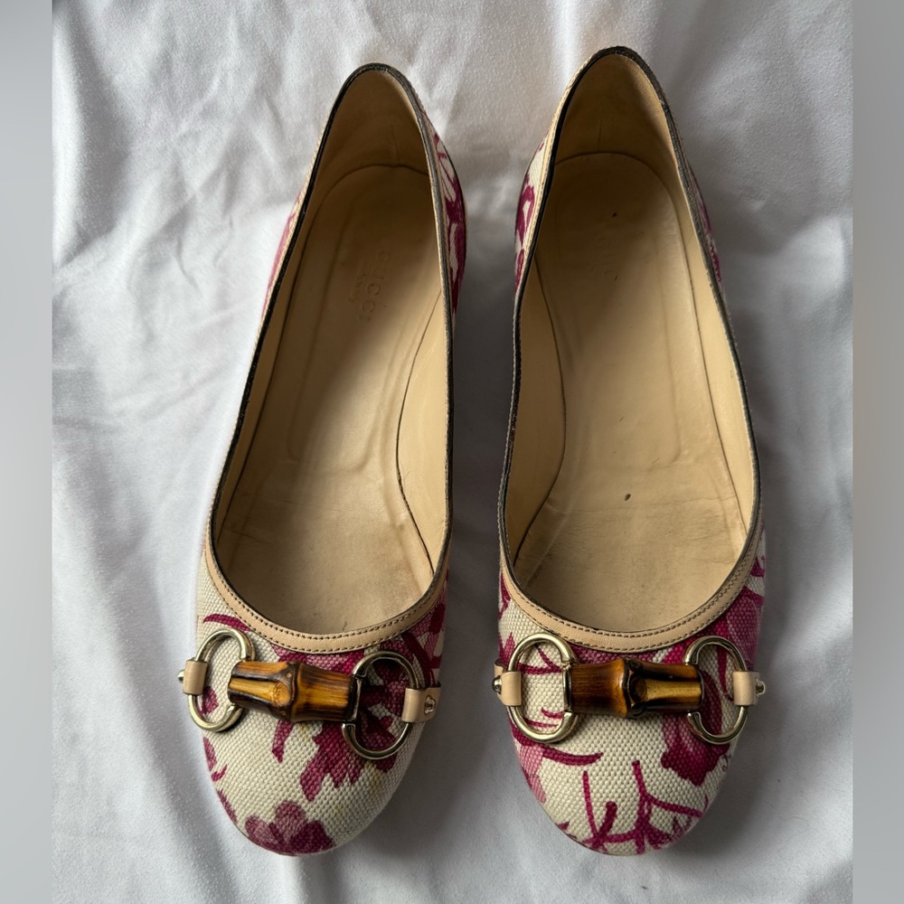 Vintage Gucci Hasler Horsebit Accent Ballet Flats. Size 6-6.5.